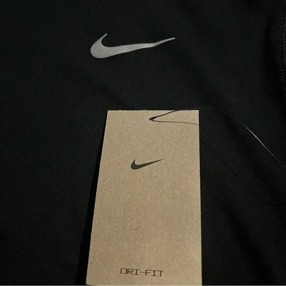Nike Women’s Dri-Fit Long Sleeve Running Shirt, Size Medium - Picture 8 of 12